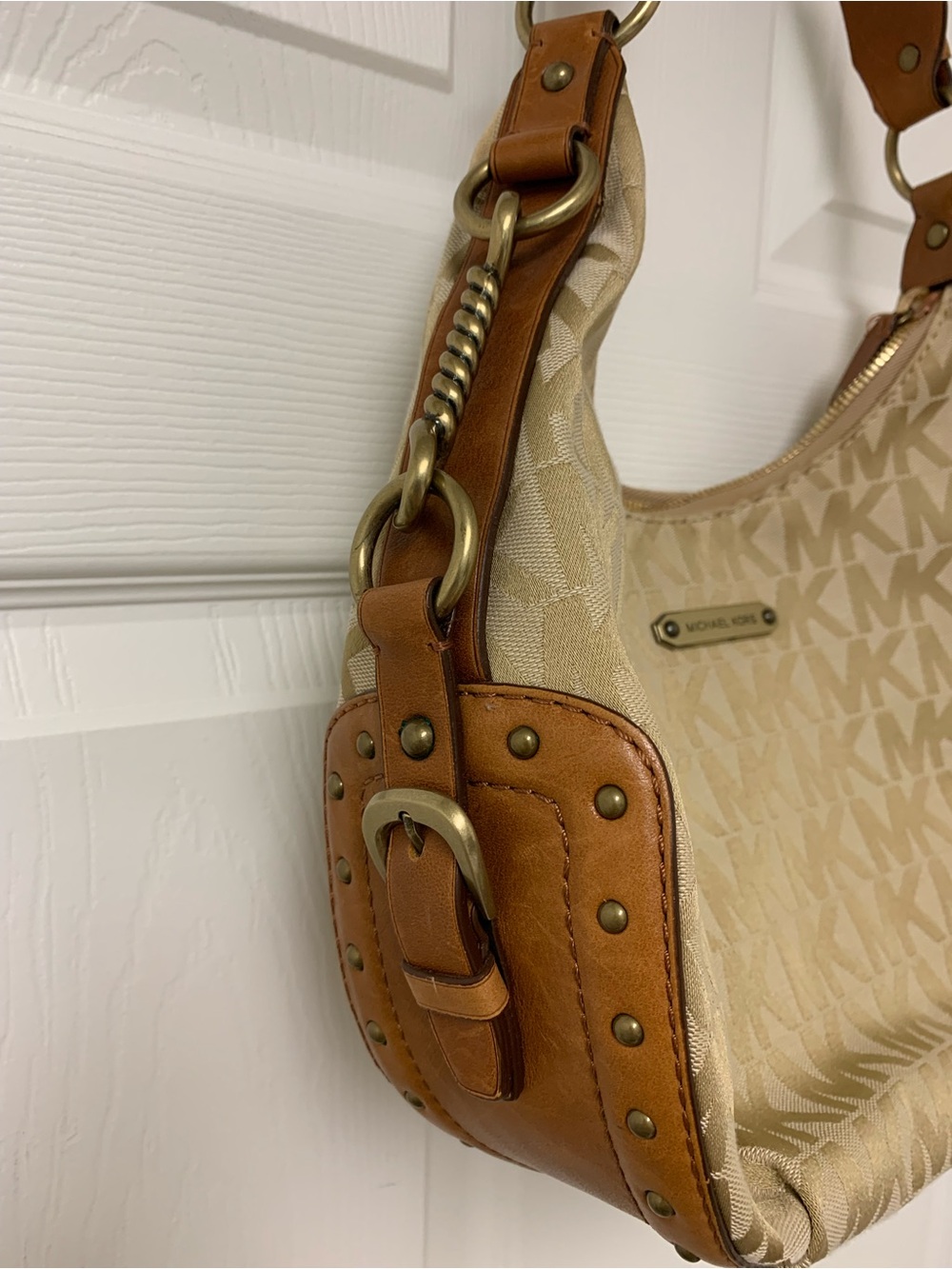 Michael Kors Tan & Beige Signature Canvas leather Hobo Bag - Picture 5 of 16